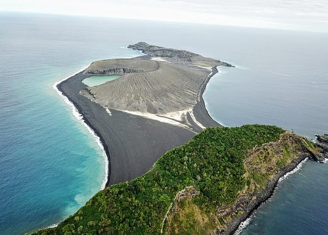Новый остров в Тихом океане