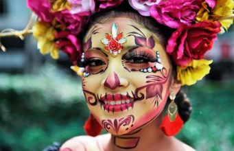 Парад в Мексике, приуроченный ко Дню Мёртвых