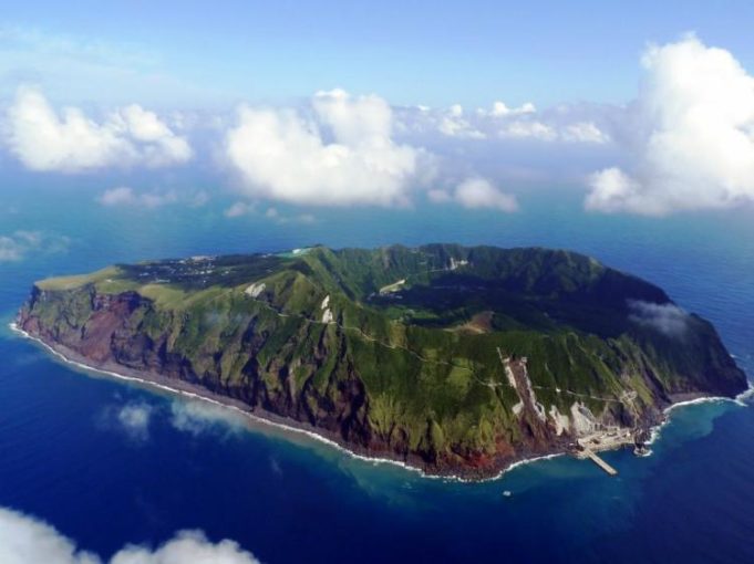 Обитаемый остров Aogashima